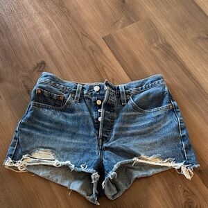Levi’s 501 Denim Women Shorts Size 28